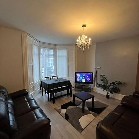 Arthurs Hill Newcastle, Free Parking Fully Equipped Kitchen 4 Bedrooms, Near City Centre Esterno foto