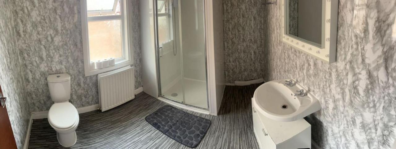 Arthurs Hill Newcastle, Free Parking Fully Equipped Kitchen 4 Bedrooms, Near City Centre Esterno foto