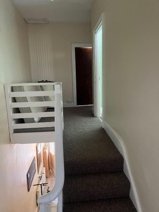 Arthurs Hill Newcastle, Free Parking Fully Equipped Kitchen 4 Bedrooms, Near City Centre Esterno foto